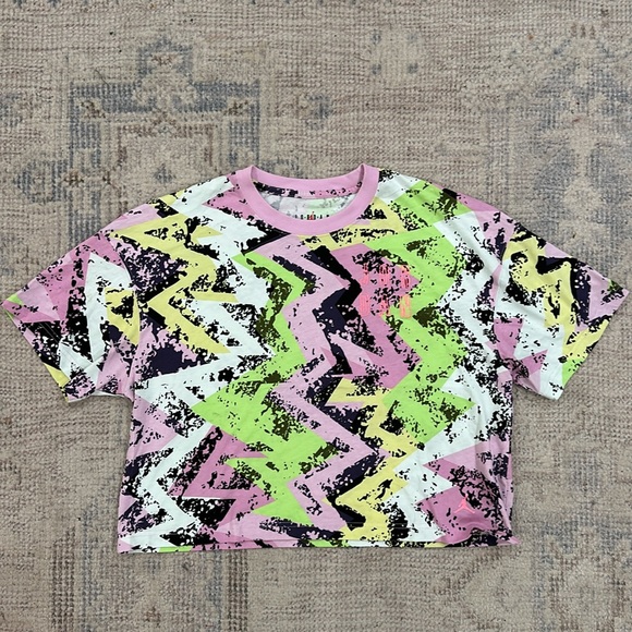 Nike Air Jordan Heatwave Crop Tee - Picture 2 of 7